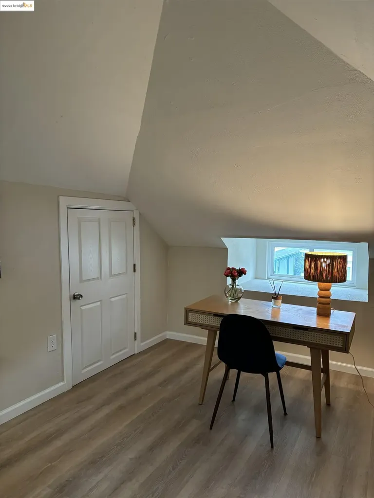 2628 School Street Oakland CA 94602