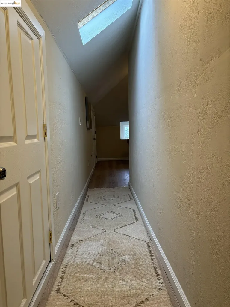 2628 School Street Oakland CA 94602