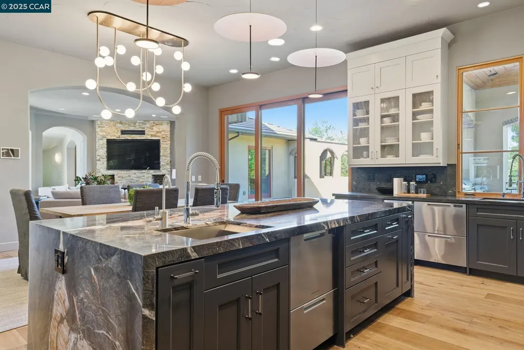 8 Quiet Country Lane Danville CA 94526