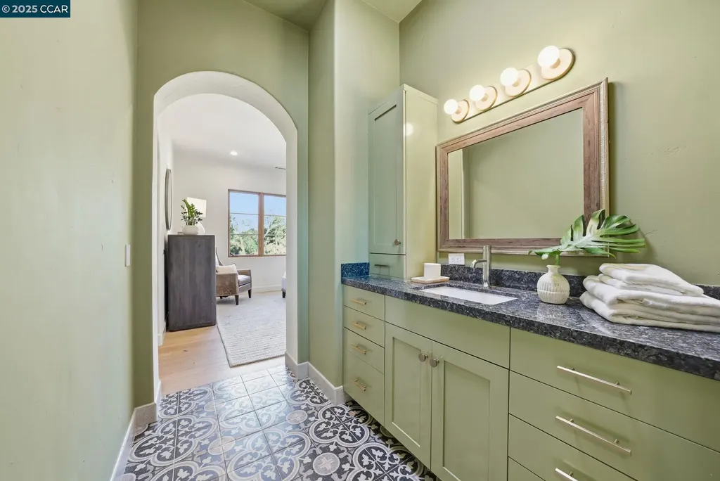 8 Quiet Country Lane Danville CA 94526