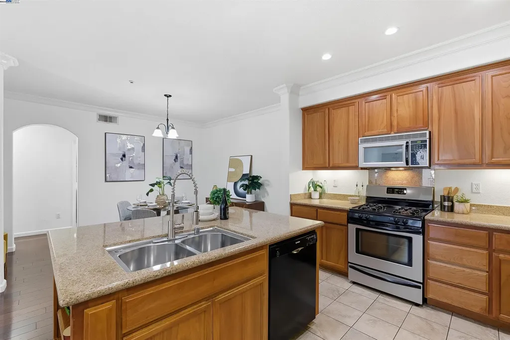 4126 Clarinbridge Circle Dublin CA 94568