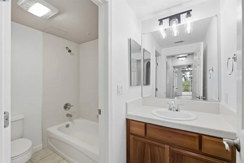 4126 Clarinbridge Circle Dublin CA 94568