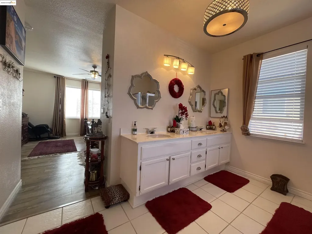 1928 Badger Pass Way Antioch CA 94531