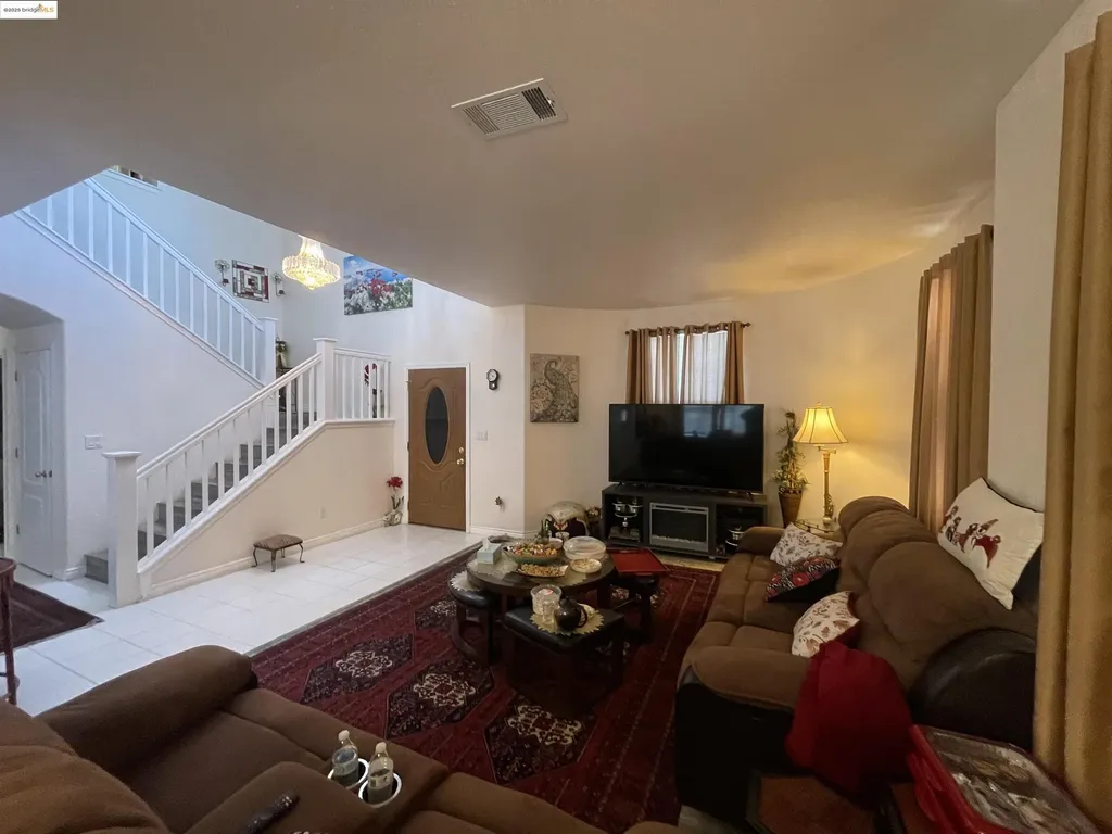 1928 Badger Pass Way Antioch CA 94531