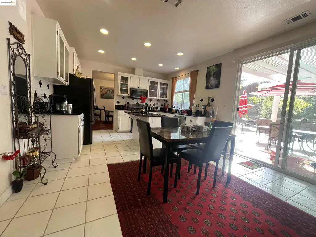 1928 Badger Pass Way Antioch CA 94531