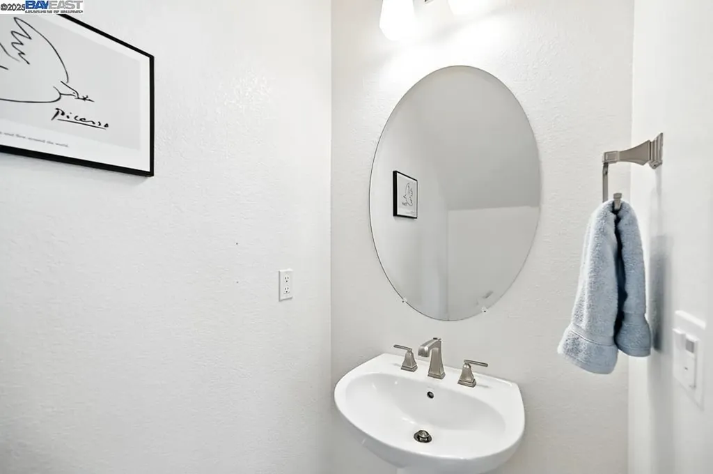 2100 Carbondale Dublin CA 94568