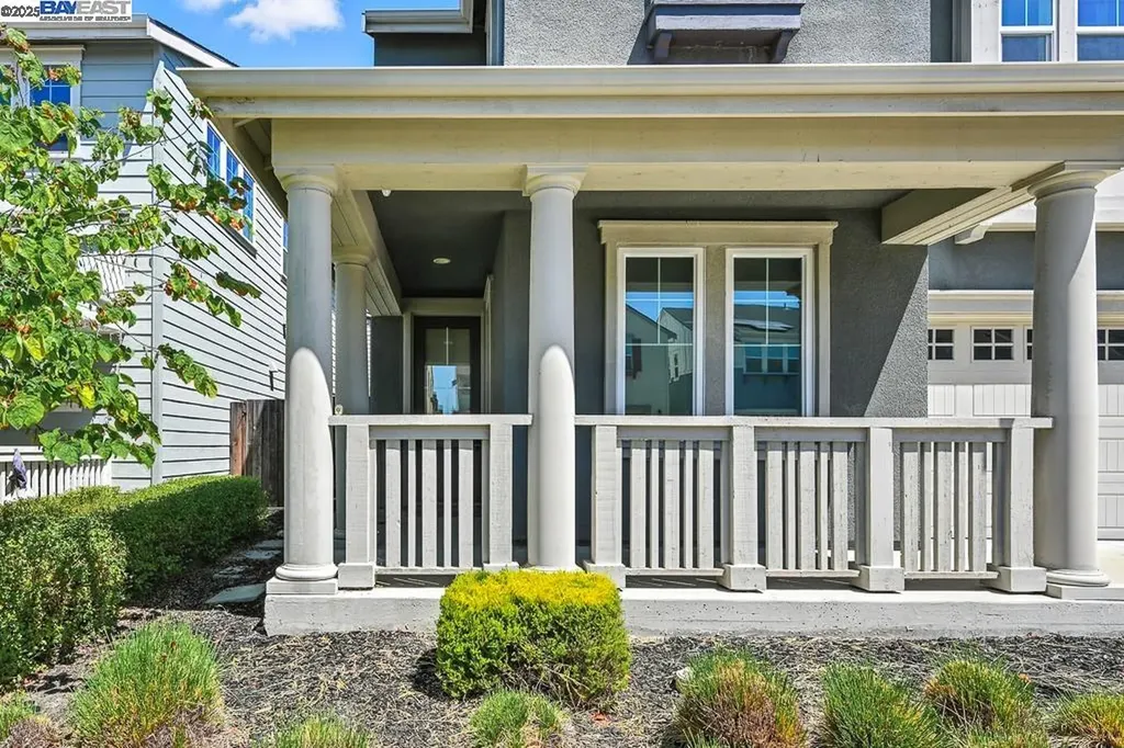 2100 Carbondale Dublin CA 94568