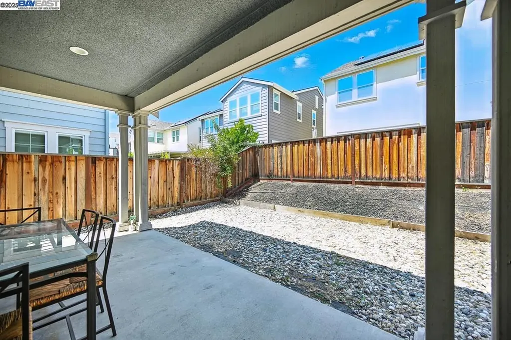 2100 Carbondale Dublin CA 94568