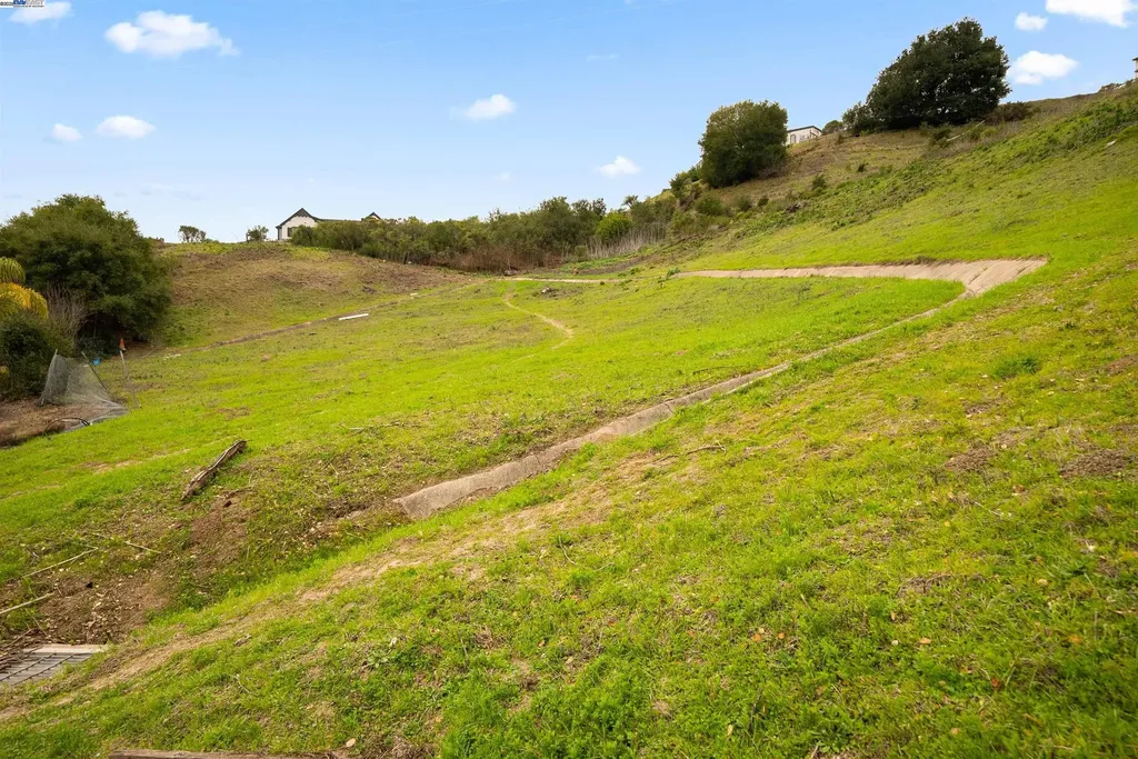 20 Oak Court Orinda CA 94563