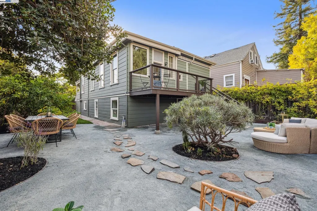 2151 Alameda Avenue Alameda CA 94501