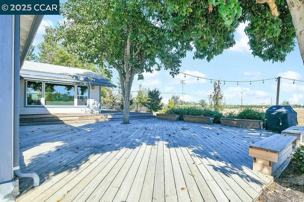 2280 Concord Avenue Brentwood CA 94513