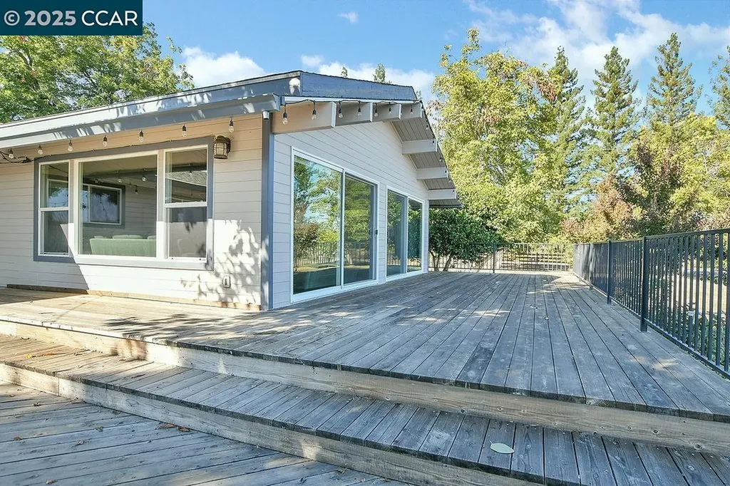 2280 Concord Avenue Brentwood CA 94513