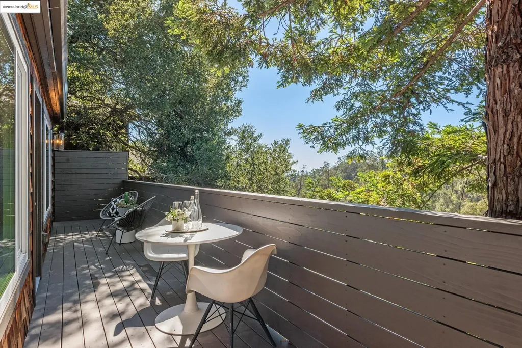 6520 Heather Ridge Way Oakland CA 94611