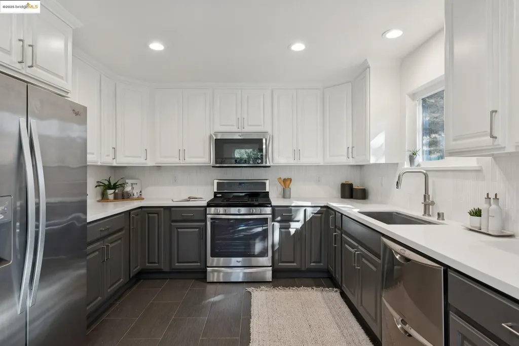 6520 Heather Ridge Way Oakland CA 94611