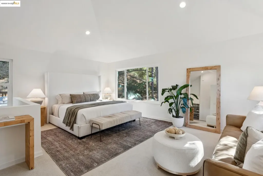 6520 Heather Ridge Way Oakland CA 94611