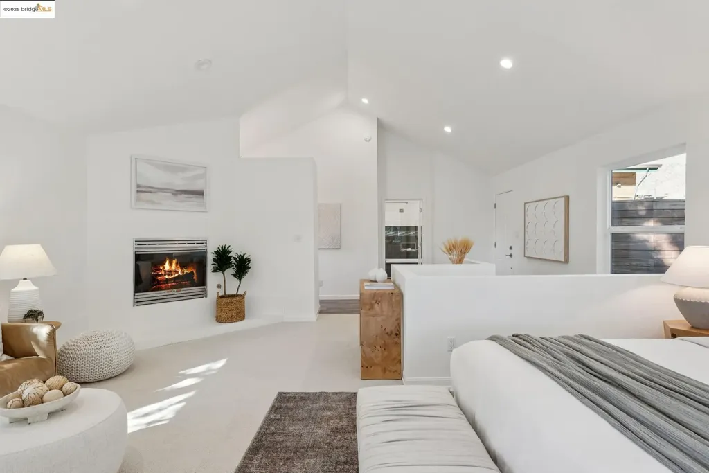 6520 Heather Ridge Way Oakland CA 94611