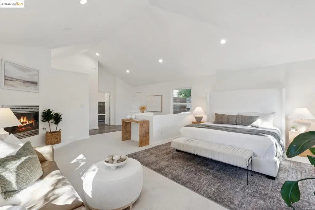 6520 Heather Ridge Way Oakland CA 94611