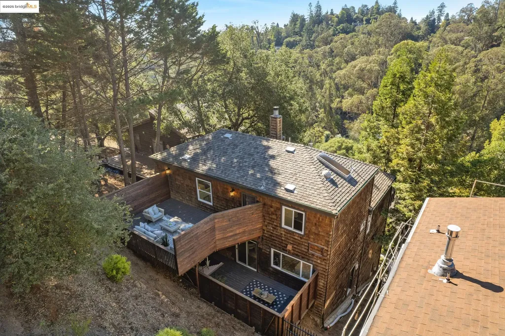 6520 Heather Ridge Way Oakland CA 94611