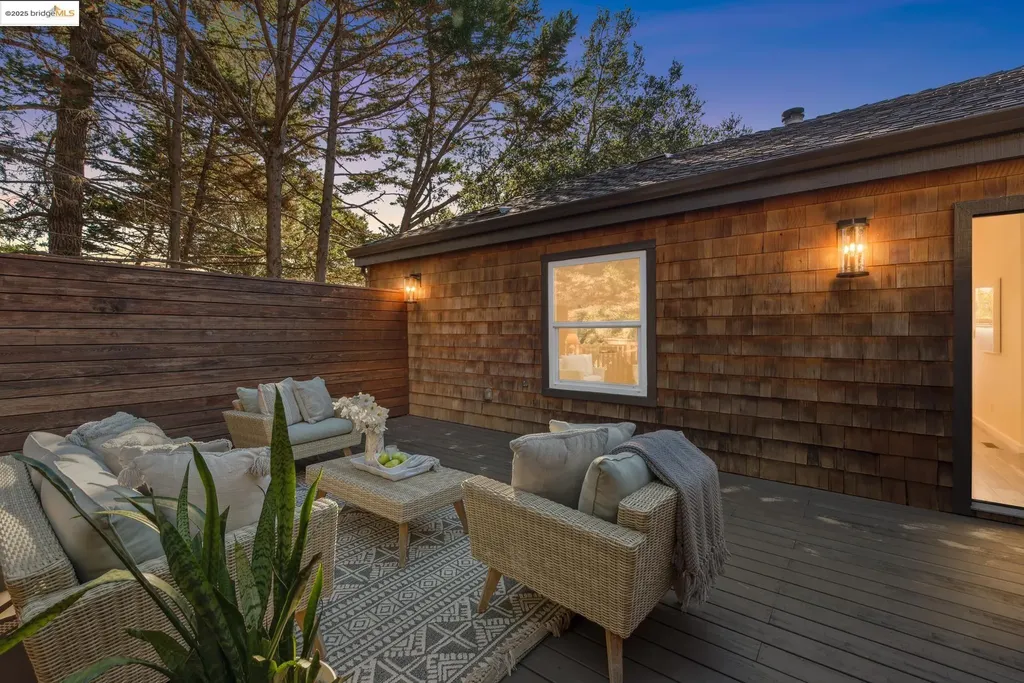 6520 Heather Ridge Way Oakland CA 94611