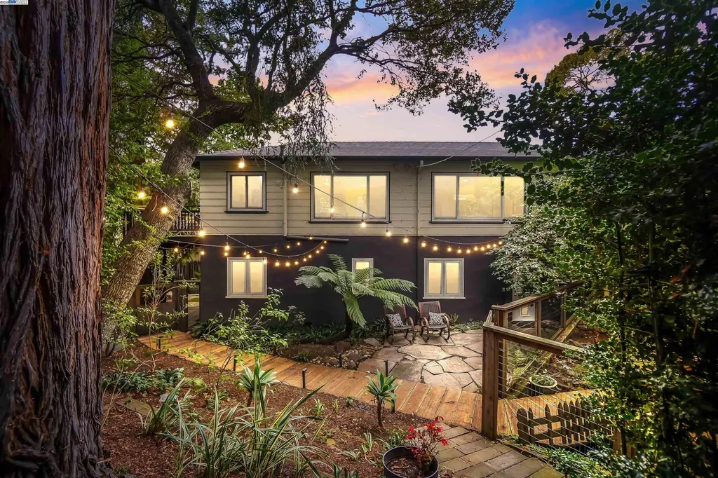 2420 Hillside Avenue Berkeley CA 94704