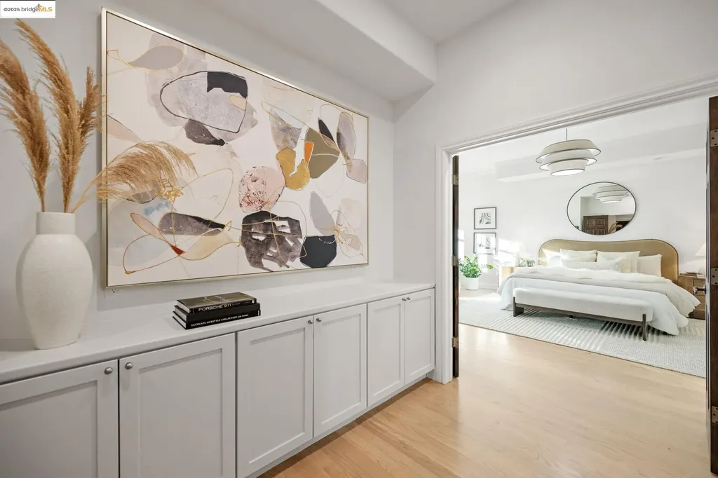 16032 Broadway Terrace Oakland CA 94611