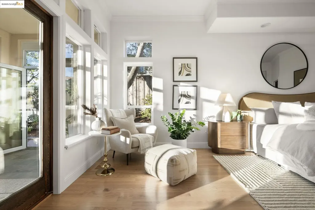 16032 Broadway Terrace Oakland CA 94611