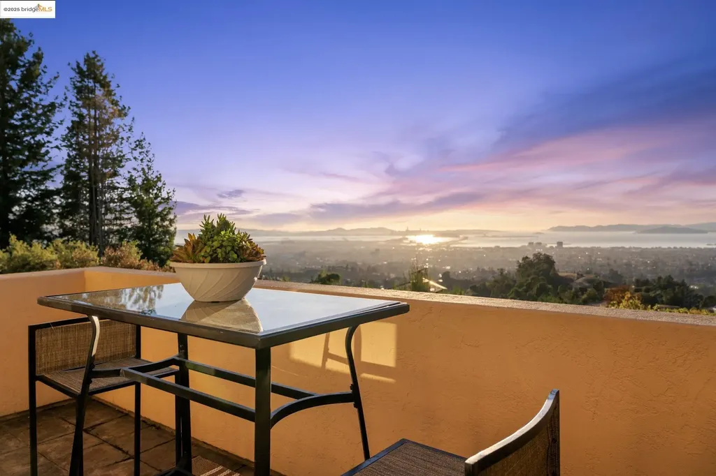 16032 Broadway Terrace Oakland CA 94611