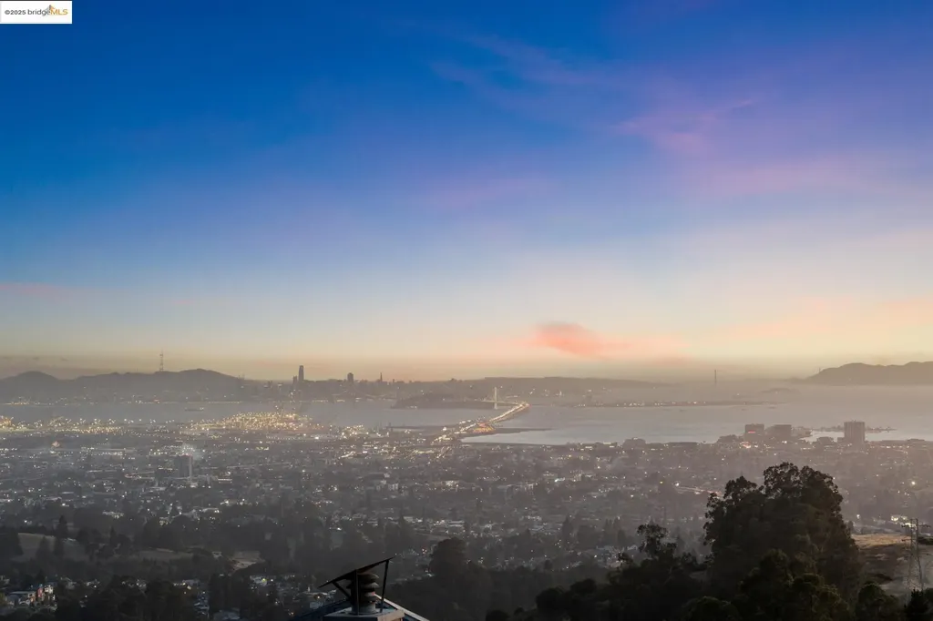 16032 Broadway Terrace Oakland CA 94611