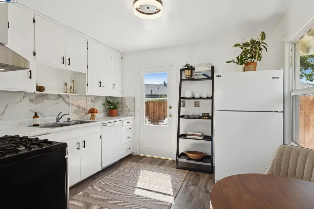 108 Cypress Street Alameda CA 94501