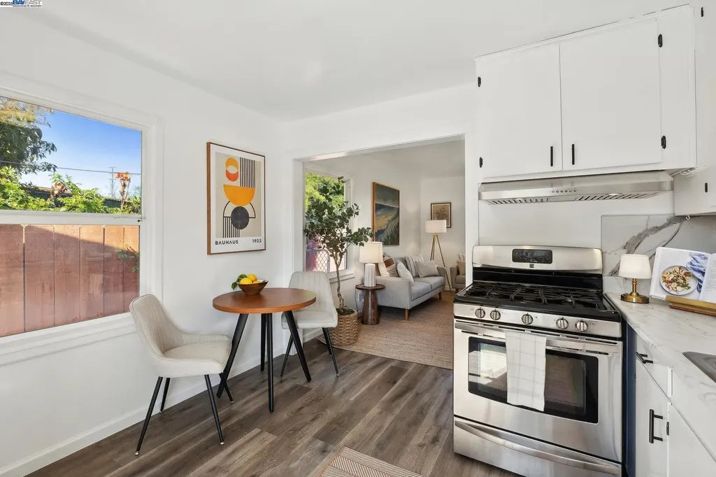 108 Cypress Street Alameda CA 94501