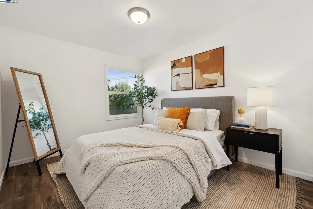 108 Cypress Street Alameda CA 94501