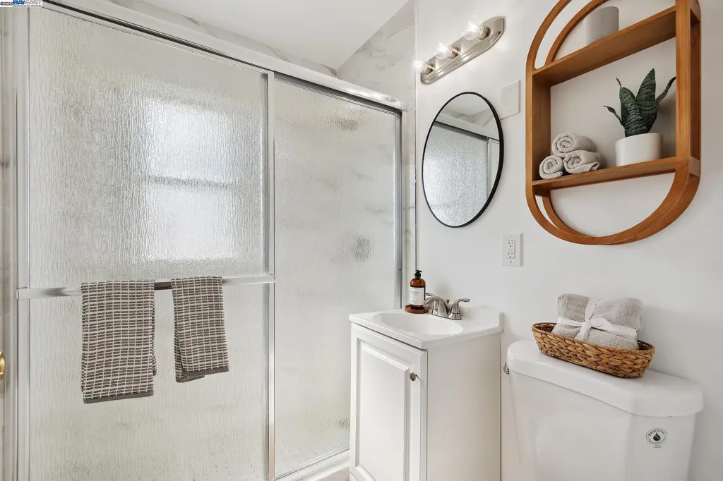 108 Cypress Street Alameda CA 94501