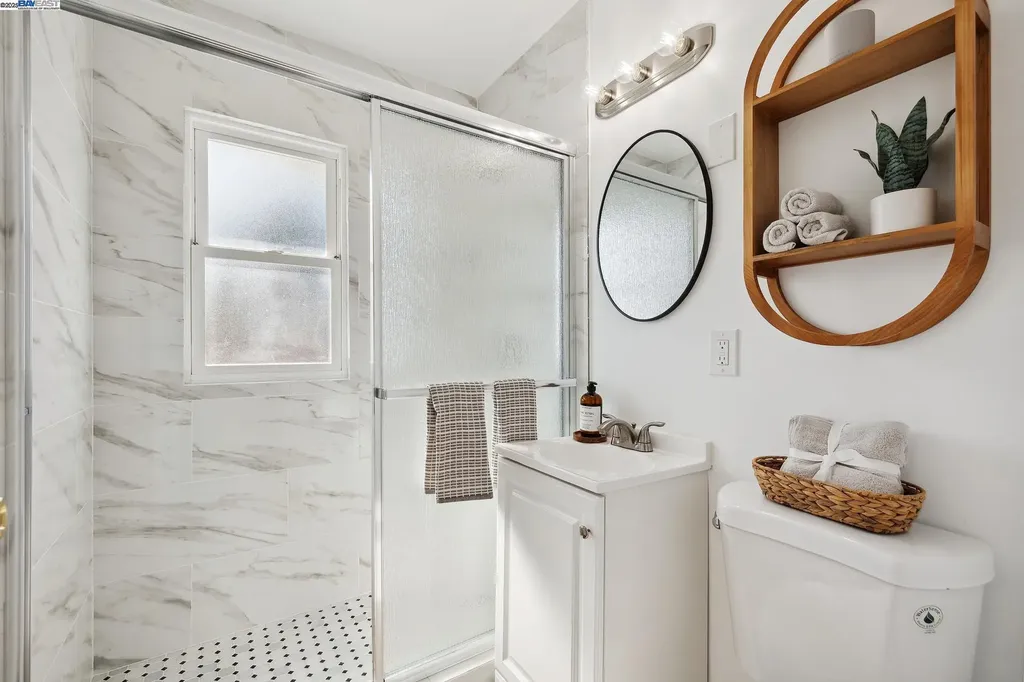 108 Cypress Street Alameda CA 94501