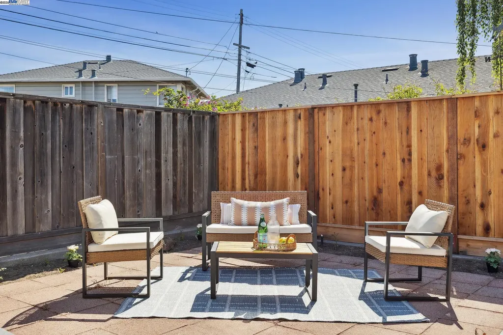 108 Cypress Street Alameda CA 94501