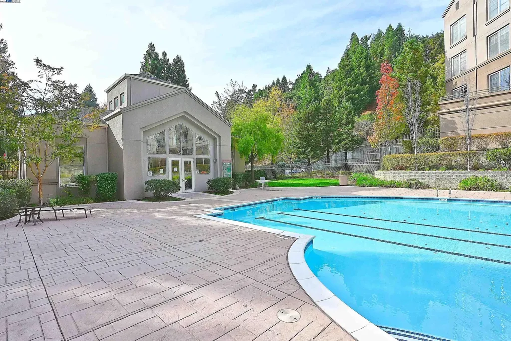 280 Caldecott Lane Oakland CA 94618