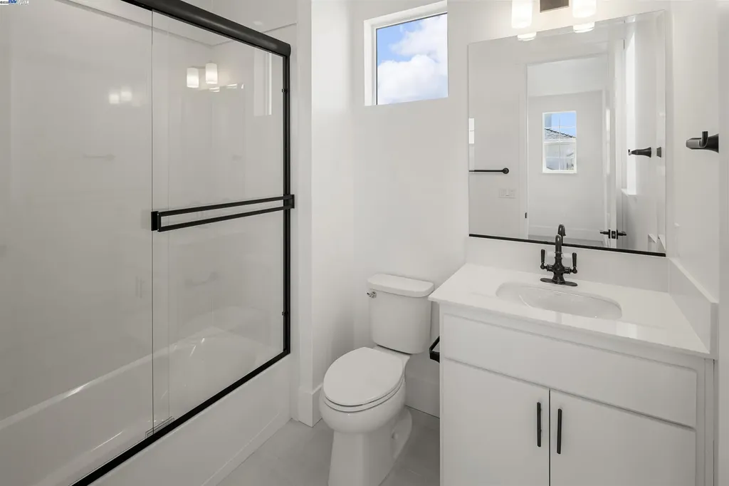 16 Grey Whale Place Bethel Island CA 94511