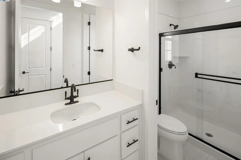 16 Grey Whale Place Bethel Island CA 94511