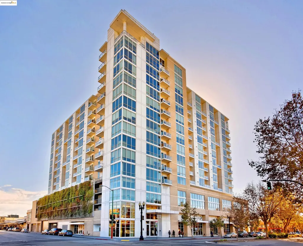 222 Broadway Oakland CA 94607