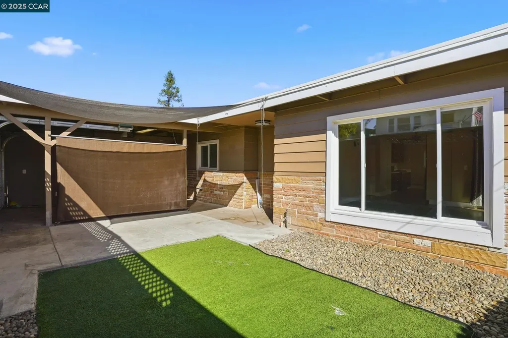 2555 Orange Street Martinez CA 94553