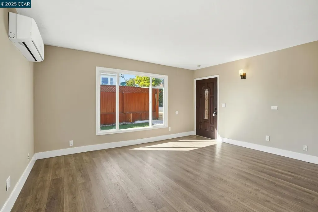 2555 Orange Street Martinez CA 94553