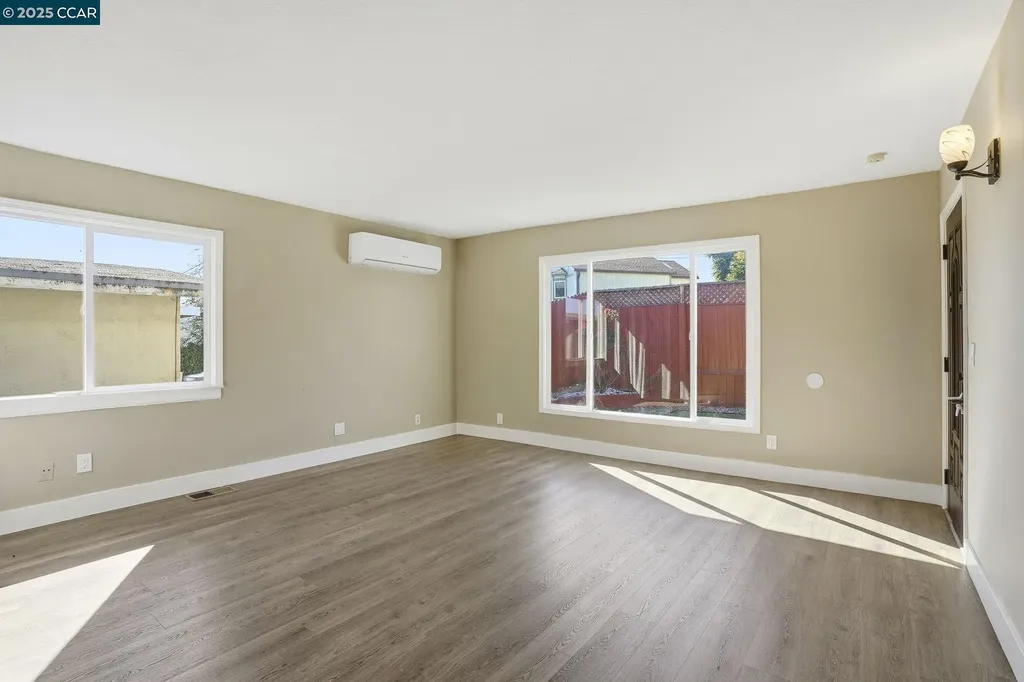 2555 Orange Street Martinez CA 94553