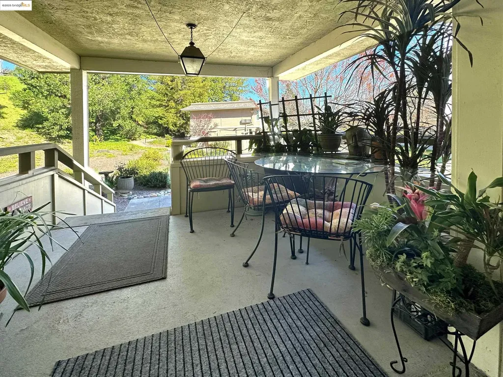 1910 Skycrest Drive Walnut Creek CA 94595