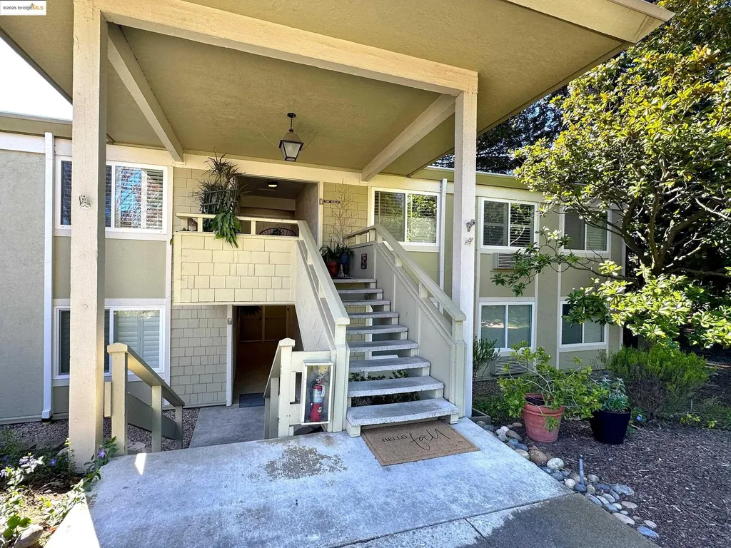 1910 Skycrest Drive Walnut Creek CA 94595