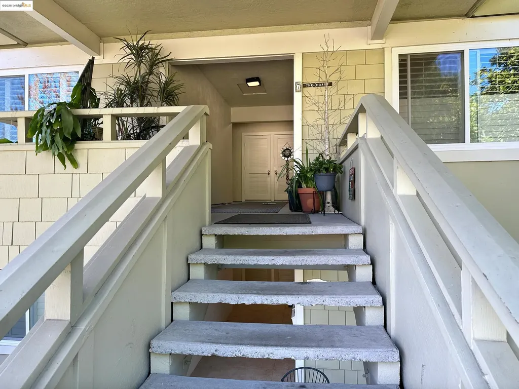 1910 Skycrest Drive Walnut Creek CA 94595