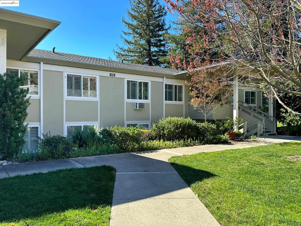 1910 Skycrest Drive Walnut Creek CA 94595