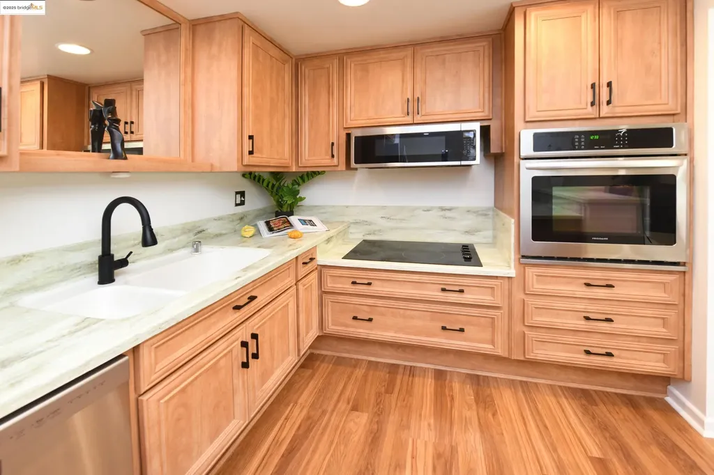 1910 Skycrest Drive Walnut Creek CA 94595
