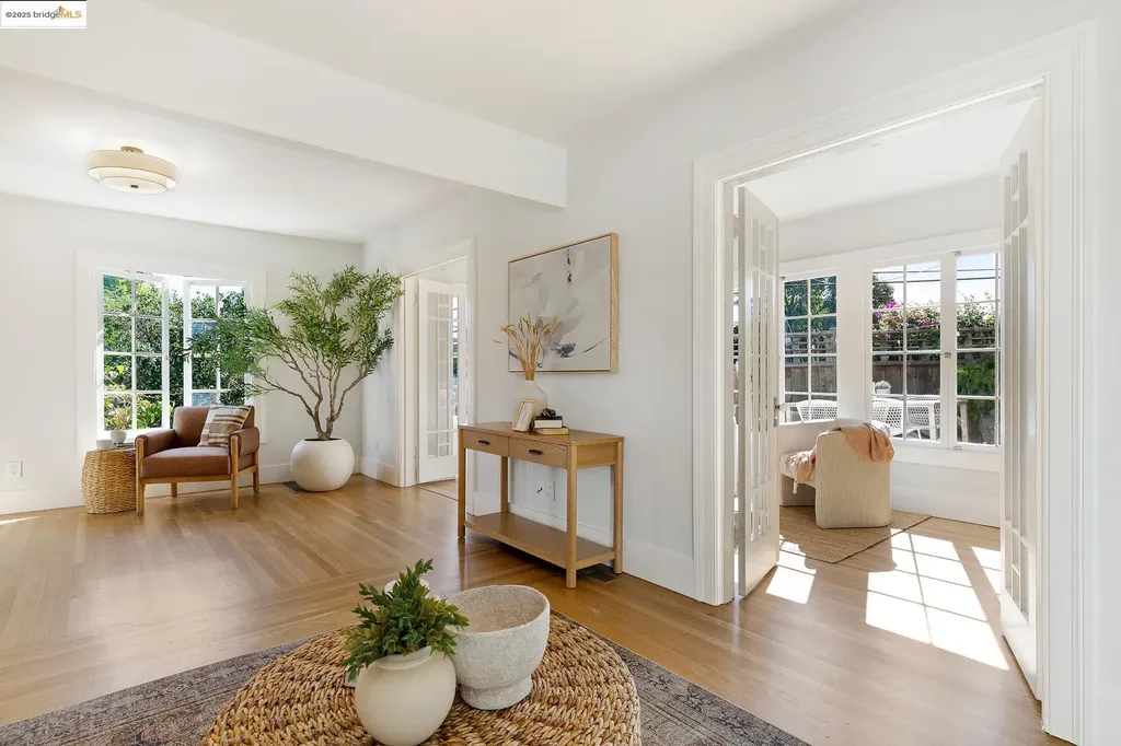 495 Jean Street Oakland CA 94610