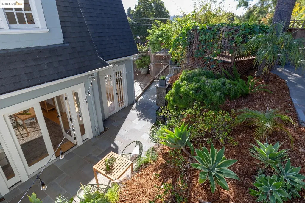 495 Jean Street Oakland CA 94610