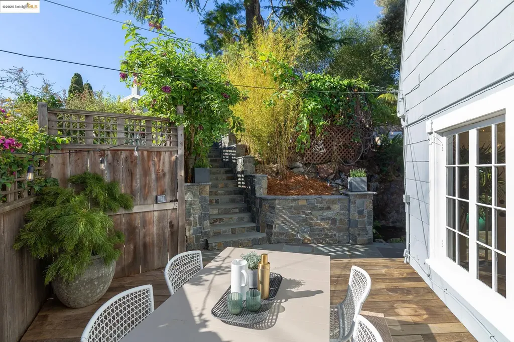 495 Jean Street Oakland CA 94610