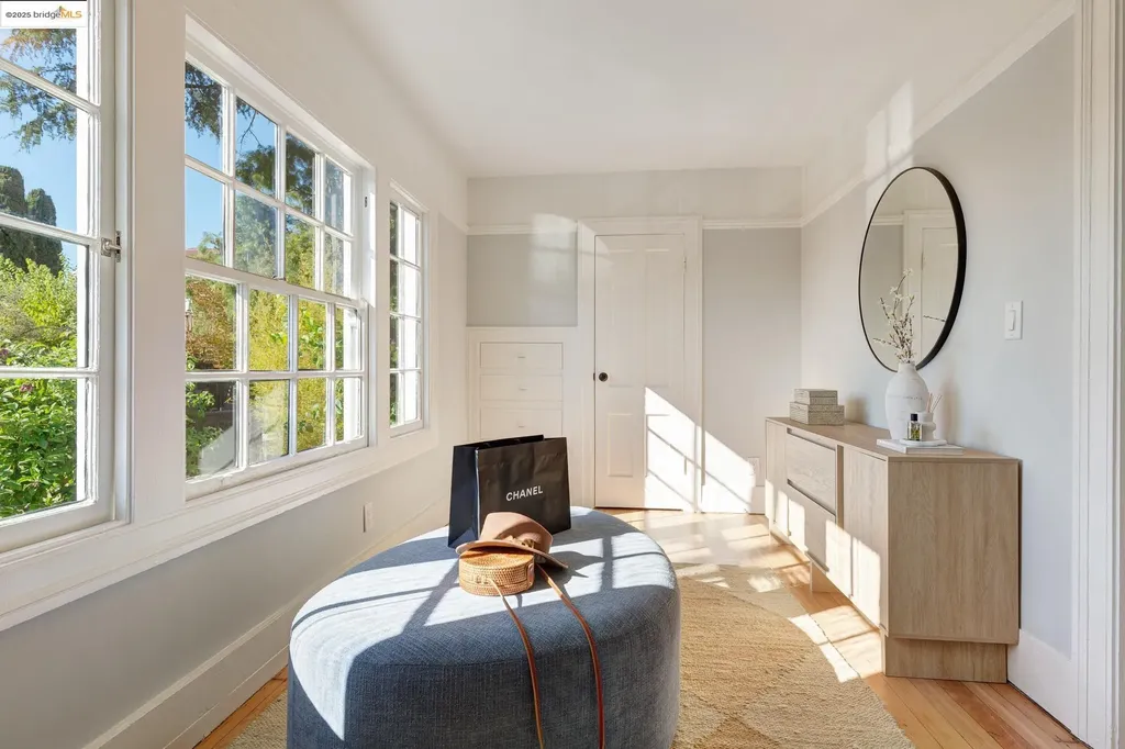 495 Jean Street Oakland CA 94610